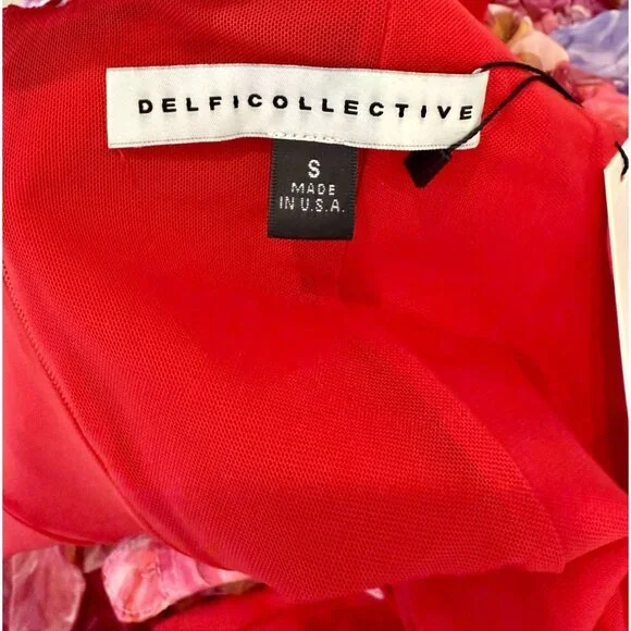 Delfi Collective Isadora Red Jumpsuit NWT - Size S - Picture 10 of 10